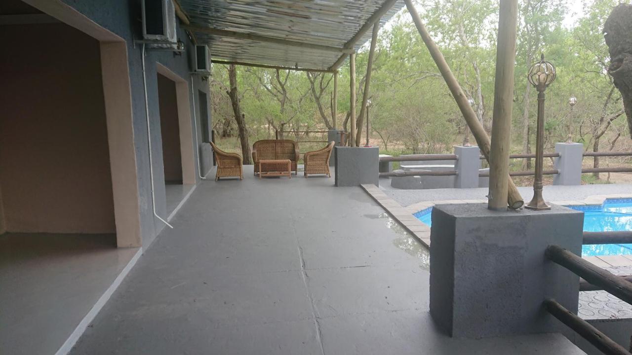Svh Bush Lodge Marloth Park Exterior photo